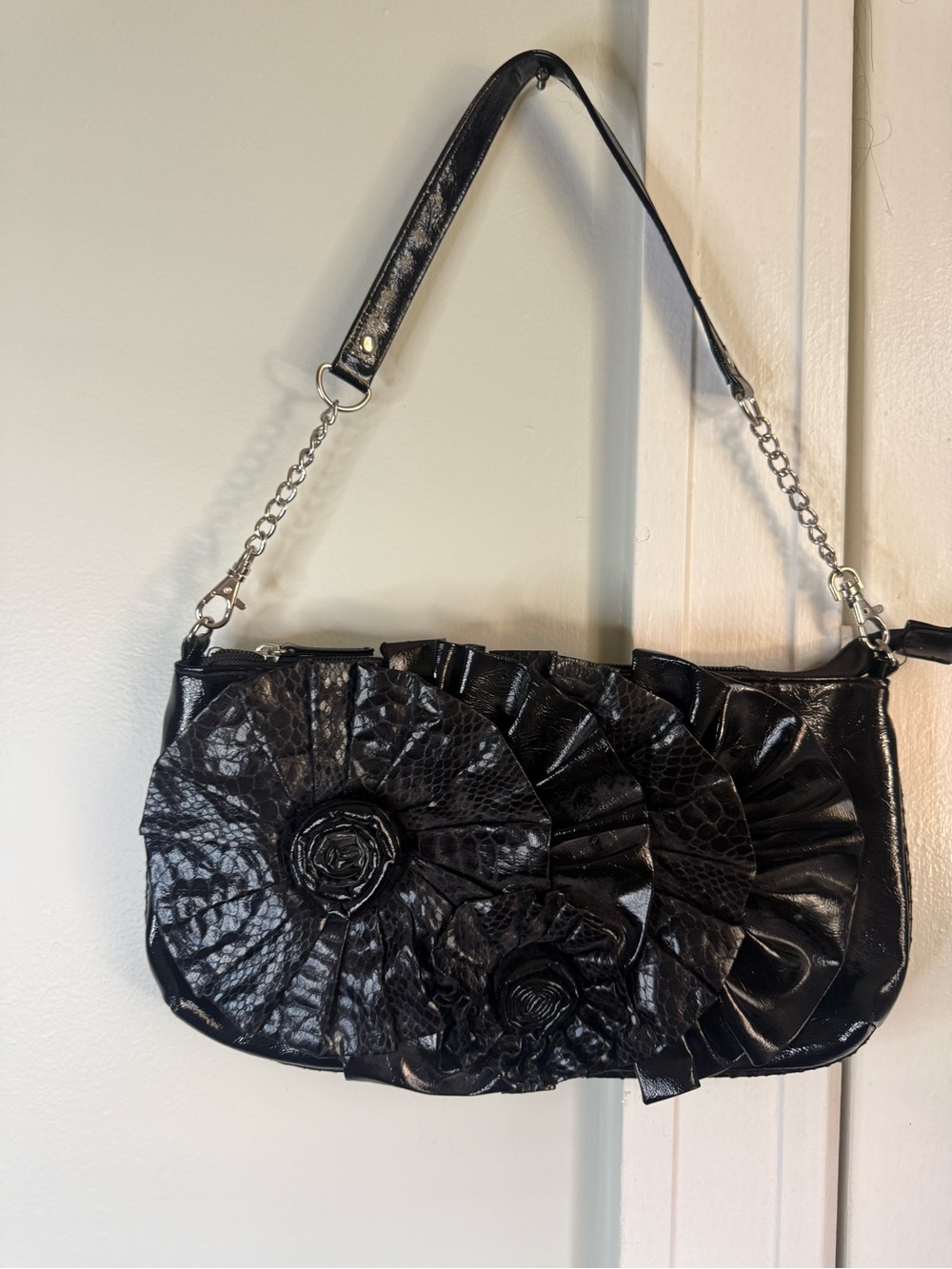 Stylish Black Floral Applique Shoulder Bag